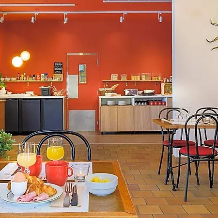 Le Provence - Restaurant Le Styx מלון 3*